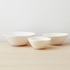 resin tapered bowl medium, white